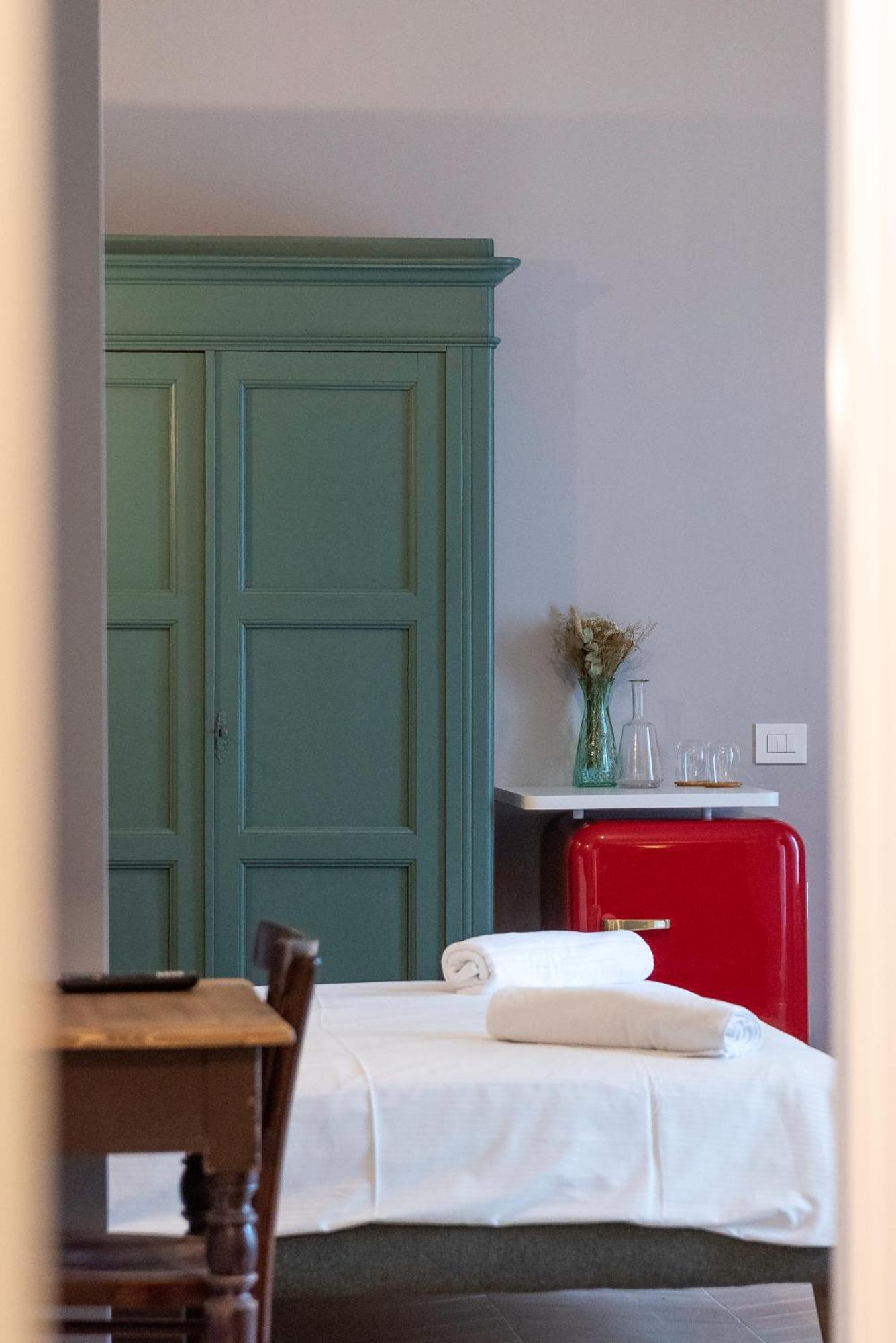 Regina Boutique Suites Triëst Buitenkant foto